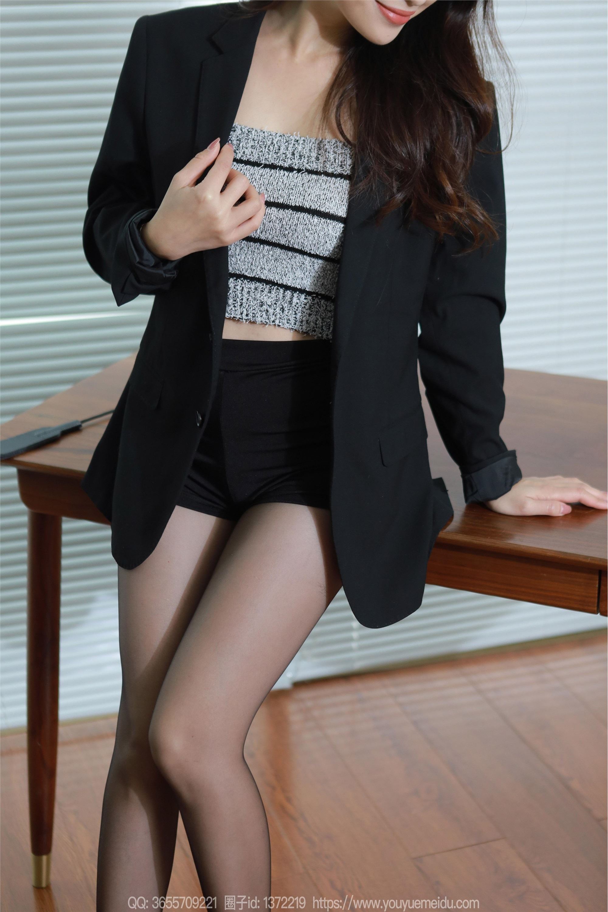 IESS异思趣向  2024.03.04 丝享家 1678 小婕《眼镜OL（下）》